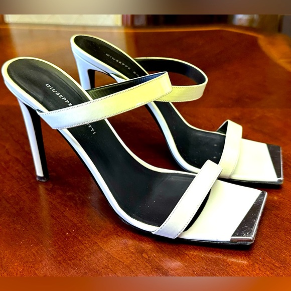 Giuseppe Zanotti Shoes - Giuseppe Zanotti square toe 2 band mules EU 39.5